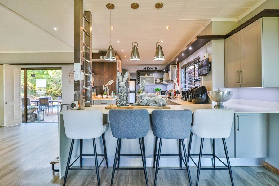 3 Bedroom Property for Sale in Lovemore Park Eastern Cape